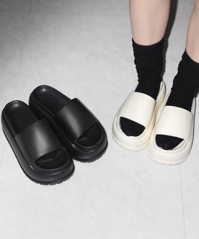 厚底ボリュームソールパフィースライドサンダル／platform volume sole puffy slide sandals