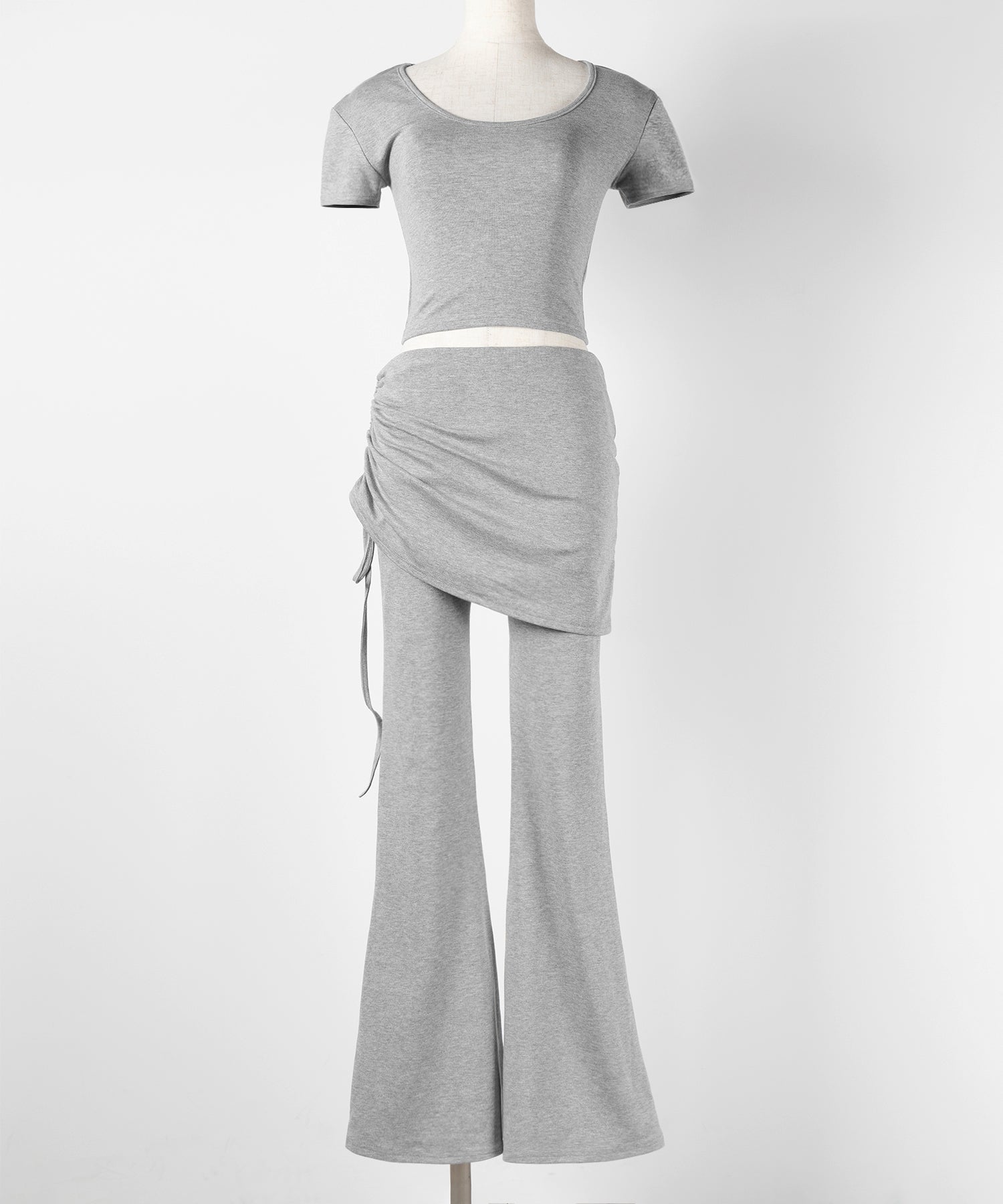 【 ワンホンセットアップ 】スクエアショートＴシャツ＋サイドシャーリングフレアパンツ ＳＥＴ ／ 【 SETUP 】square neck short T-shirts + side shirring flare pants