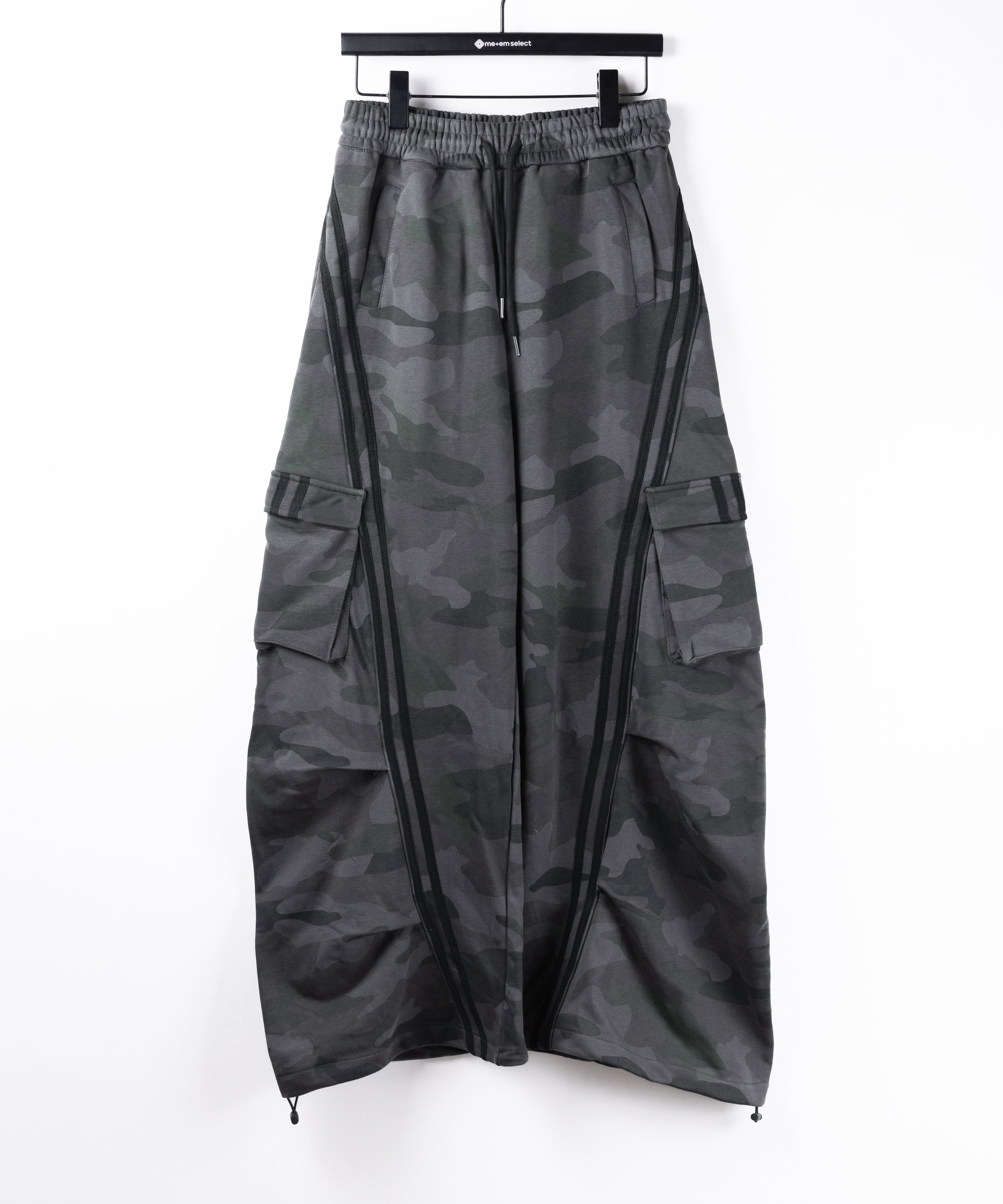 【 裾絞り可能２WAY 】カモフラヴィンテージサイドラインタックワイドスウェットパンツ ／ camouflage vintage side line tuck wide sweatpants