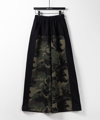 【 裾絞り可能２WAY 】カモフラドッキングミリタリーワイドスウェットパンツ ／ camouflage docking military wide sweat pants