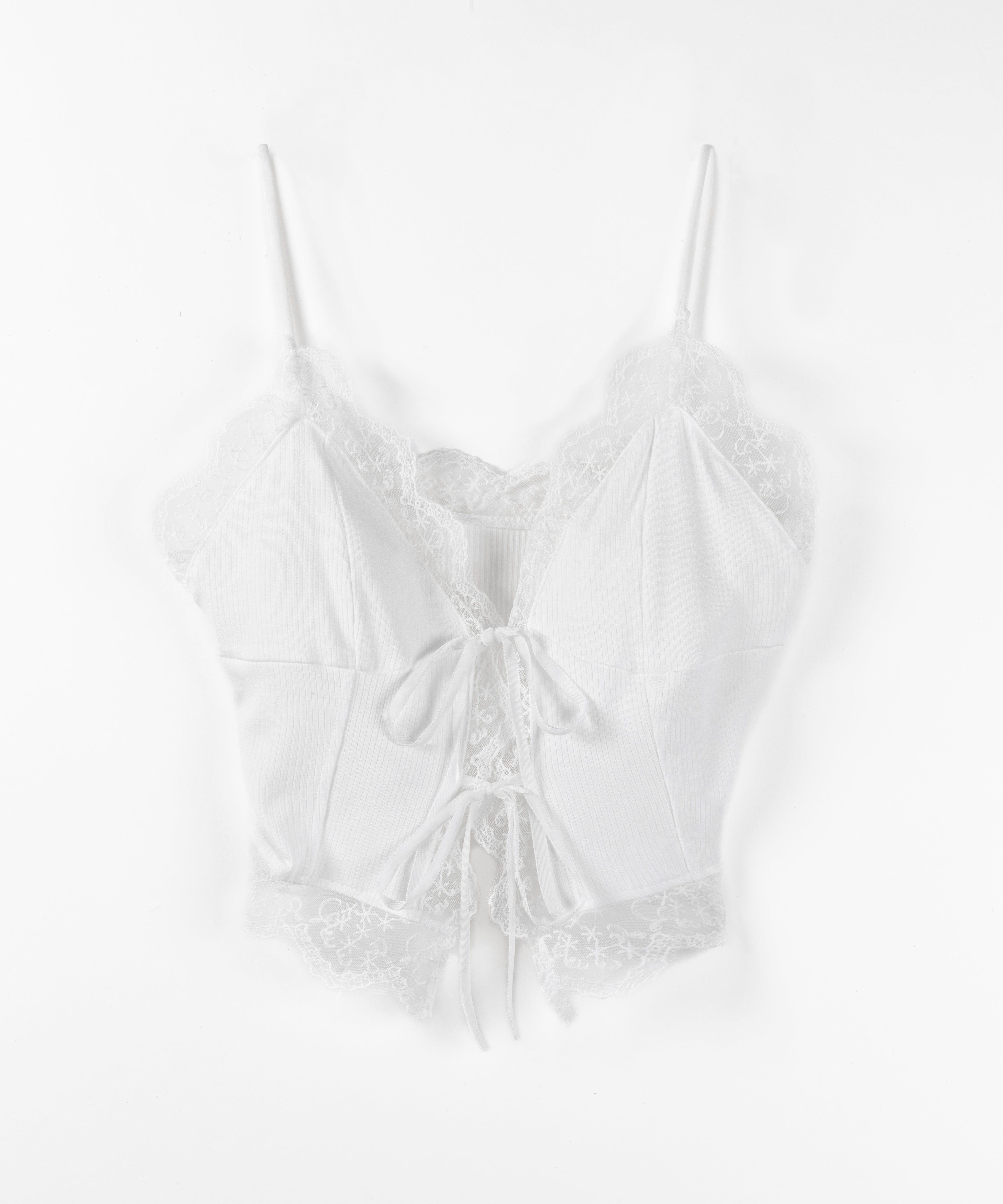 ダブルリボンレースレイヤードキャミソール ／ double ribbon lace layered camisole