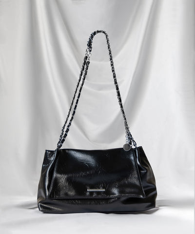 【 ３color 】チェーンフェイクレザーフラップショルダーバッグ ／ chain fake leather flap shoulder bag