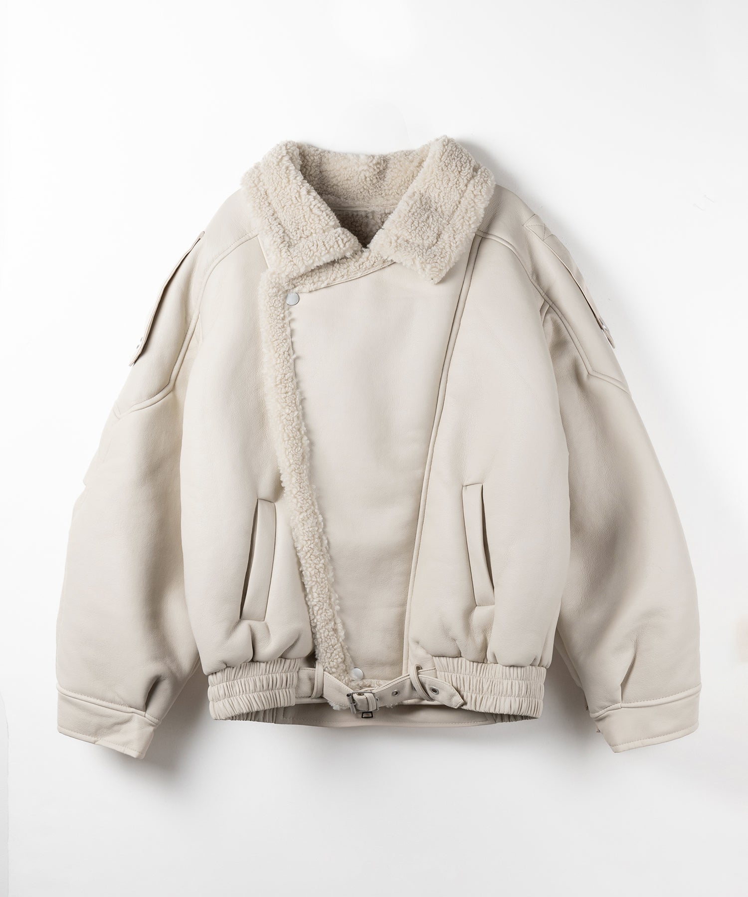 【 ２color 】フェイクレザーベルテッドボアムートンジャケット ／ fake leather belted boa mouton jacket