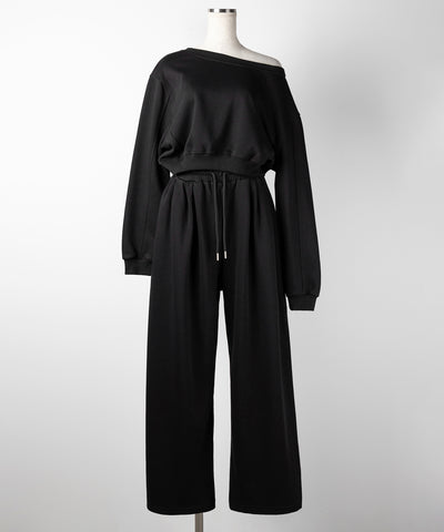 【 セットアップ 】ワンショルダーショートスウェットトップス ＋ タックワイドパンツ SET ／ off shoulder short sweat tops & tack wide pants SET