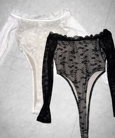 【 ２color 】フラワーレースレイヤードオフショルボディスーツトップス ／Flower lace layered off shoulder bodysuit tops