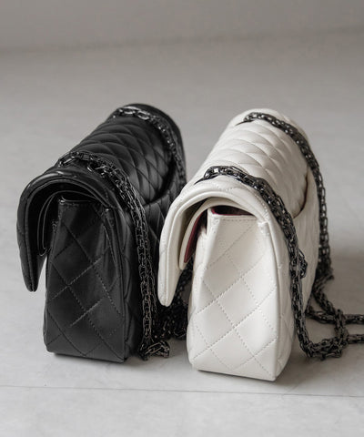 【 ２color 】キルティングチェーンスクエアショルダーバッグ ／ quilting chain square shoulder bag