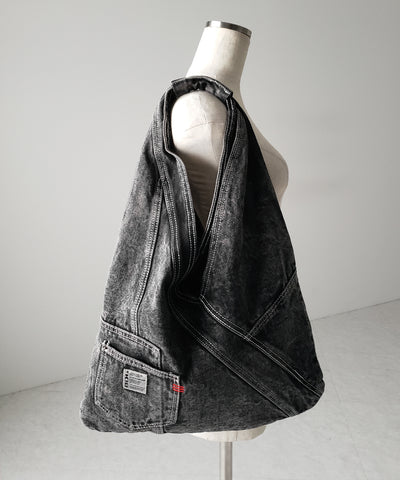 【 ２color 】リメイクウォッシュトライアングルデニムショルダーバッグ ／ remade wash triangle denim shoulder bag