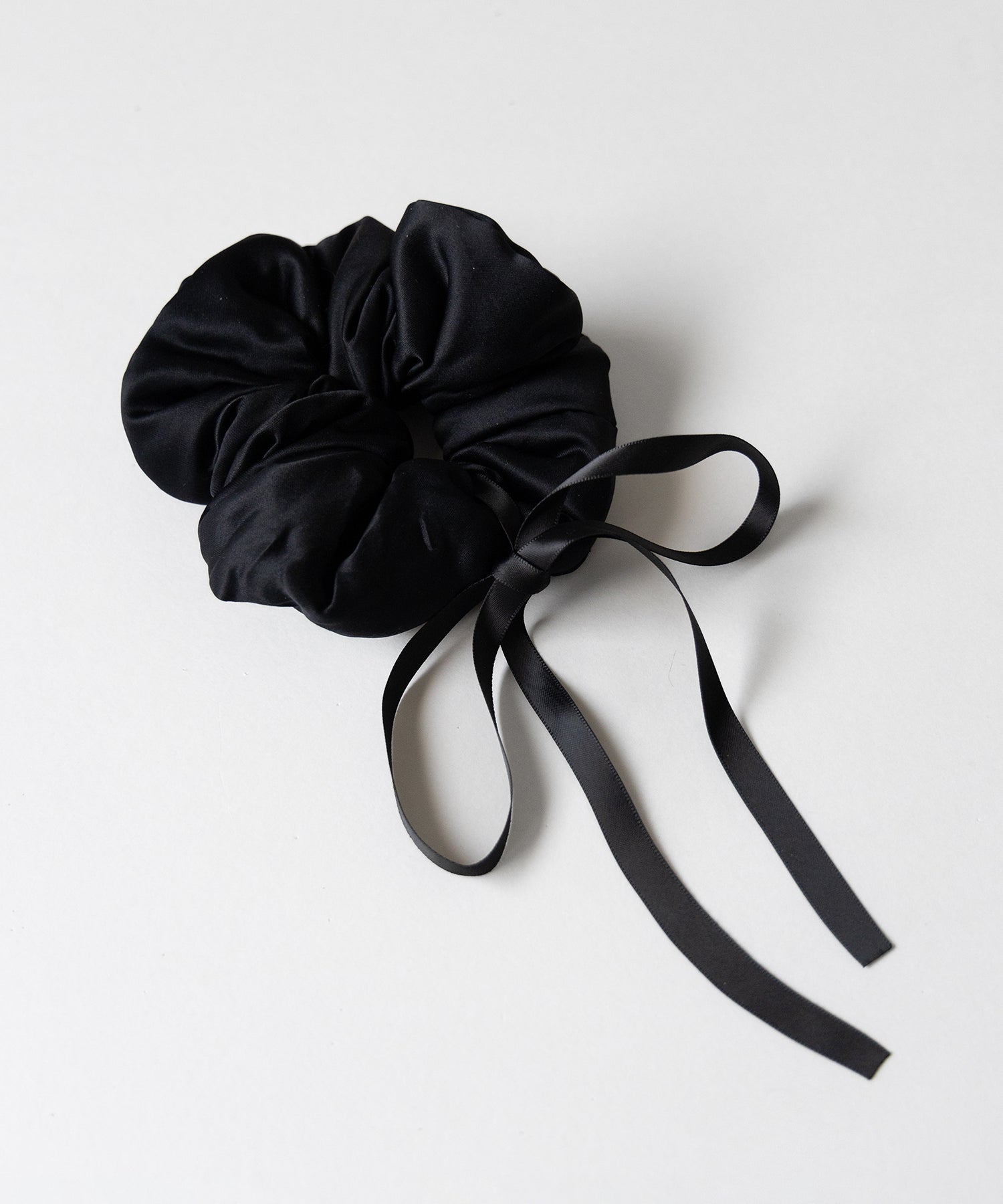 【 ２color 】ブラックリボンシュシュ ／ black ribbon chouchou