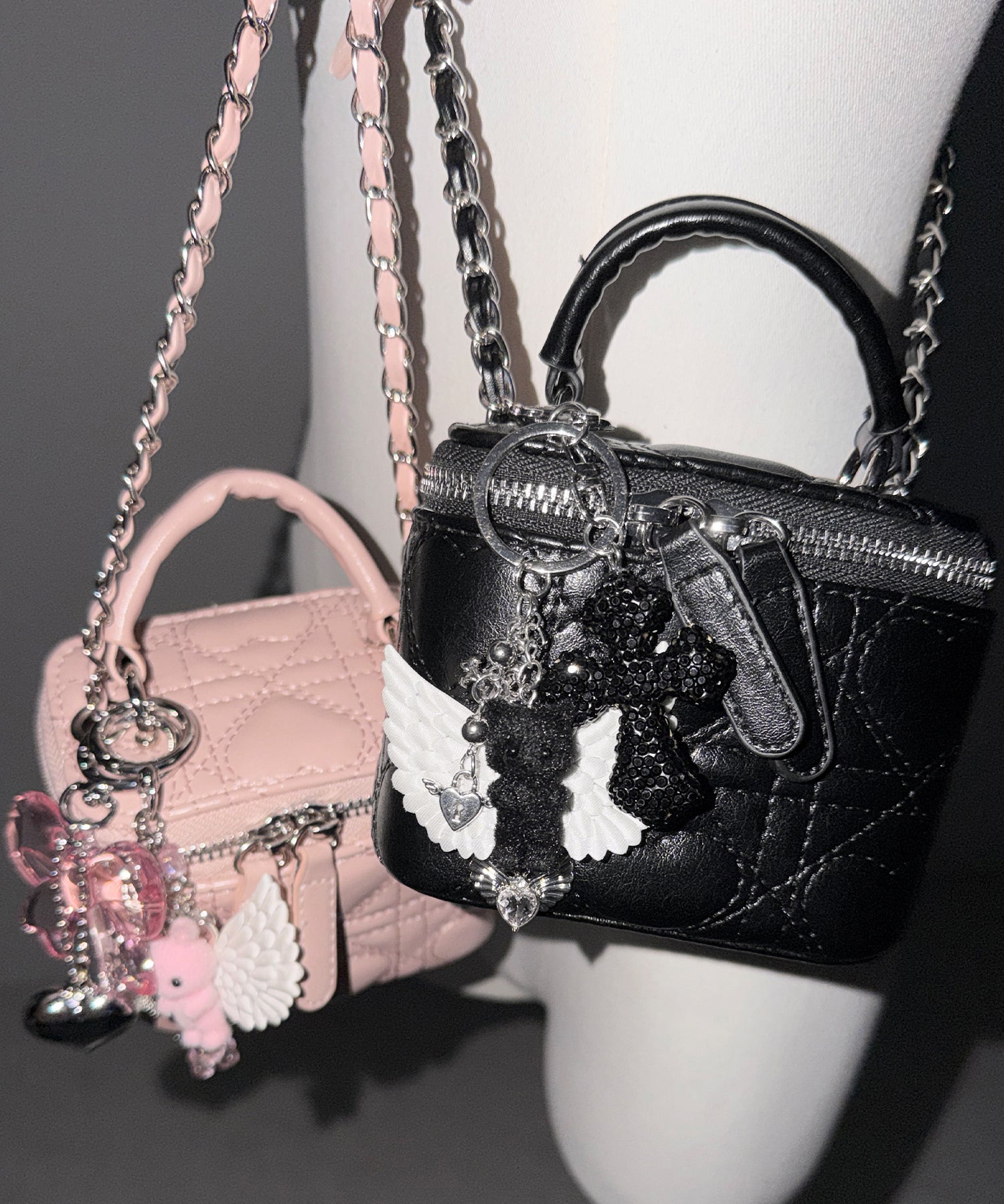 ハートキルティングミニバニティバッグ / heart quilted mini vanity bag