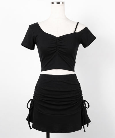 ワンショルギャザートップス ＋ シャーリングリボンスカート SETUP ／ ( SETUP ) one shoulder gather tops + shirring ribbon skirt SET