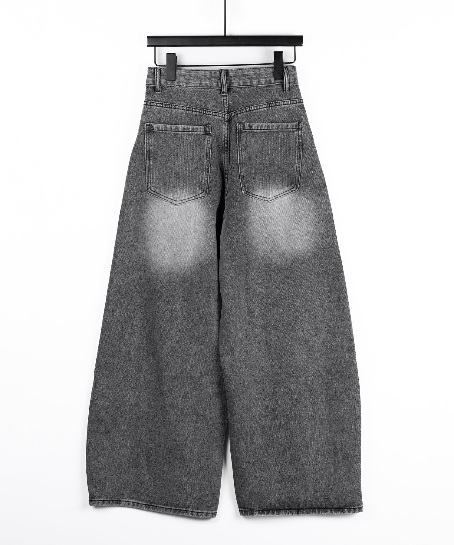 【 ３size 】ヴィンテージブラックウォッシュバルーンデニム ／ Vintage black wash balloon denim