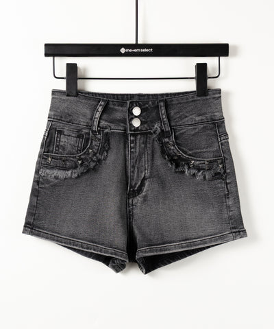ヴィンテージライクスタッズスリムフィットデニムショートパンツ ／ vintage like studded slim-fit denim shorts