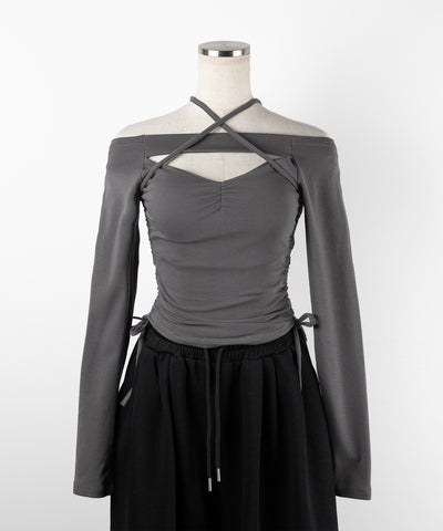 【 ２WAY 】クロスストラップリボンカットアウトオフショルトップス ／ cross strap ribbon cutout offshoulder tops