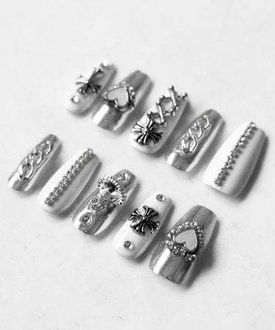 【 限定先行販売 】heart cross white silver bijou nail tips