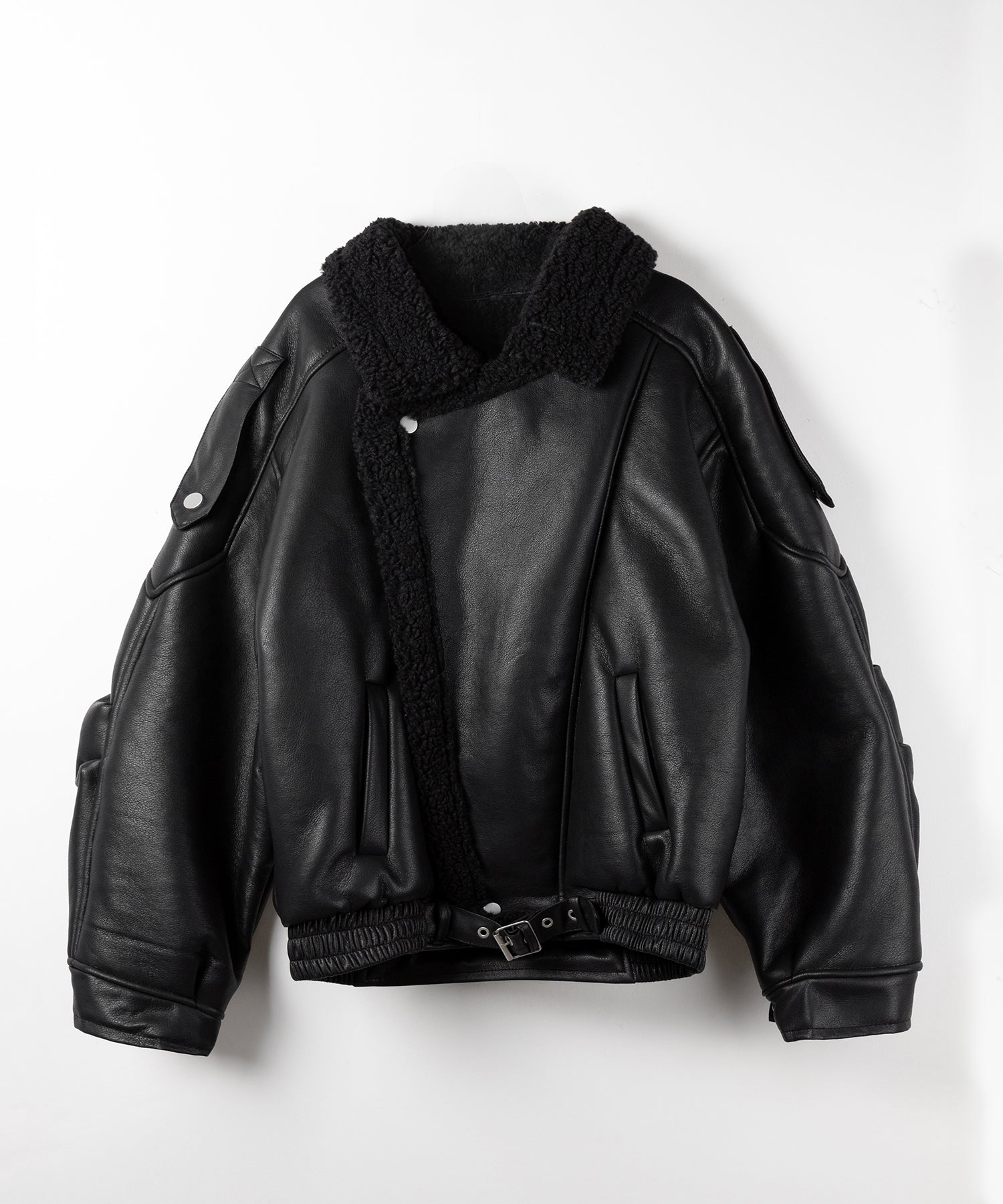 【 ２color 】フェイクレザーベルテッドボアムートンジャケット ／ fake leather belted boa mouton jacket