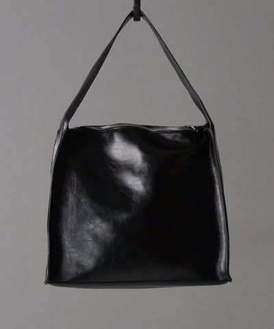 【 ２color 】ヴィンテージフェイクレザースクエアショルダーバッグ ／ vintage fake leather square shoulder bag