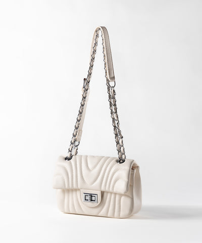 【２WAY 】キルティングチェーンフラップショルダーバッグ ／ quilting chain flap shoulder bag