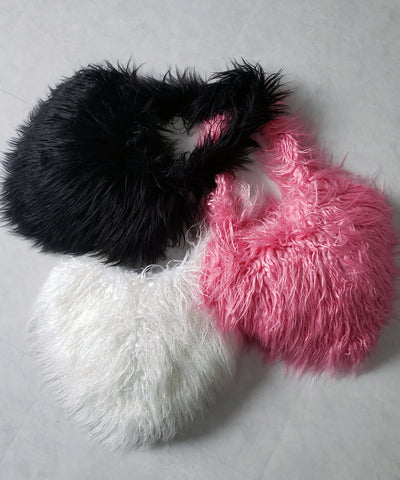 【 ４color 】シャギーファーハートショルダーバッグ ／ shaggy fur heart shoulder bag