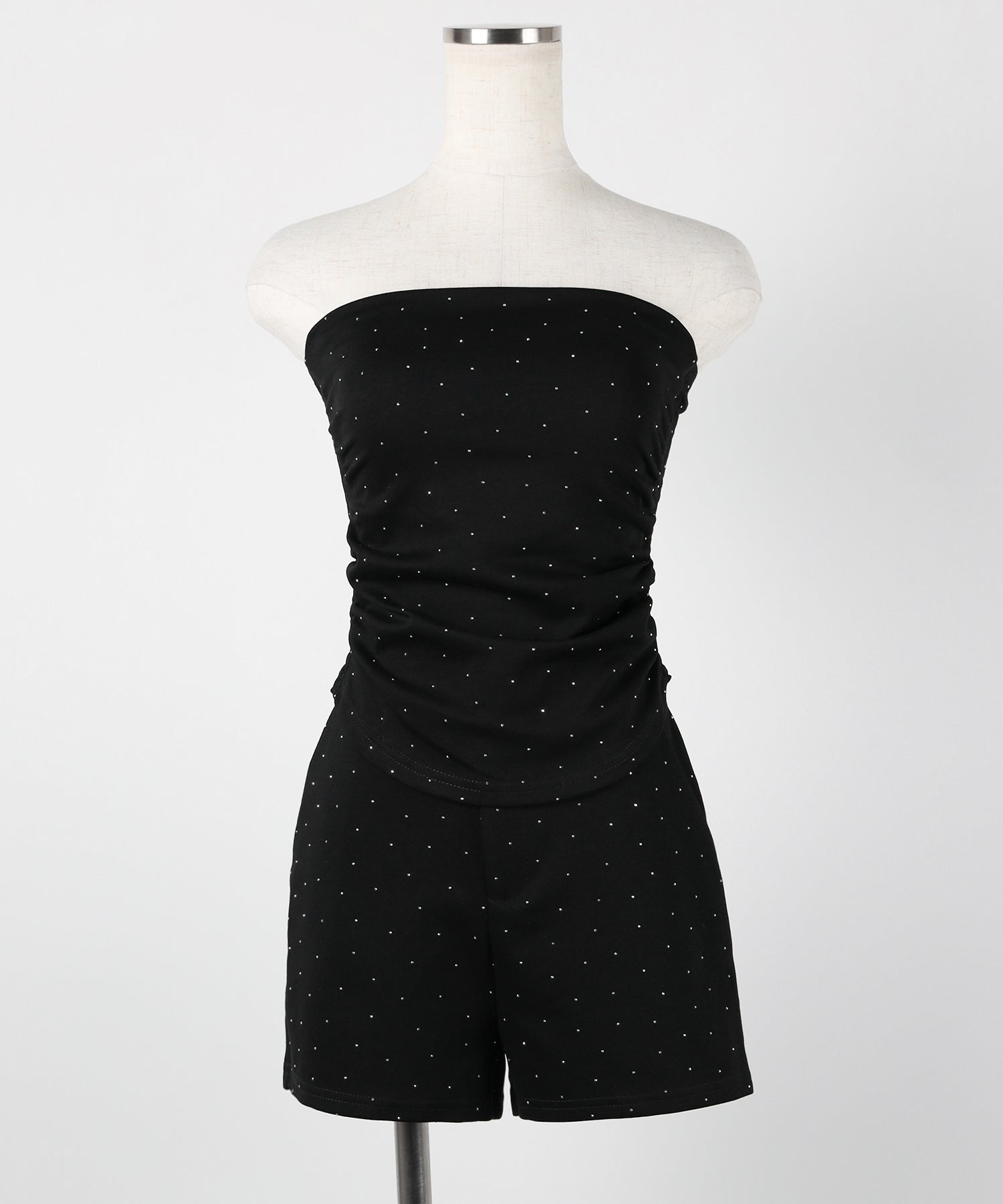 【 セットアップ 】ラインストーンベアトップ＋ハイウエストショートパンツ SET ／ 【 SETUP 】Rhinestone bare tops ＋ high waist short pants SET