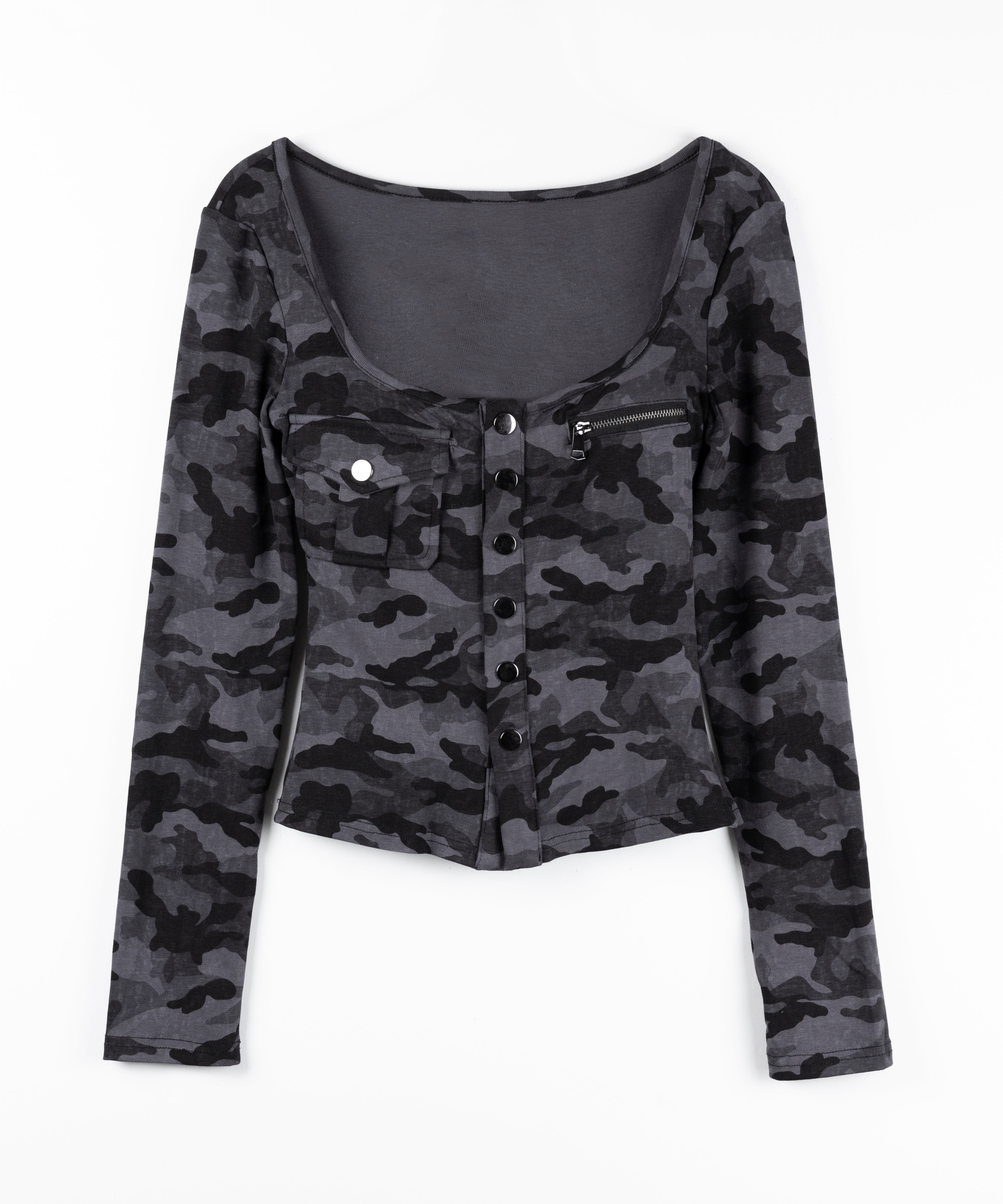 カモフラアウトポケットスクエアネック長袖スリムTシャツ ／ 　camouflage out pocket square neck long sleeve slim T-shirt