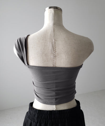 【 カップ付き 】ワンショルアシンメトリーショートキャミソール ／ one shoulder asymmetry short camisole