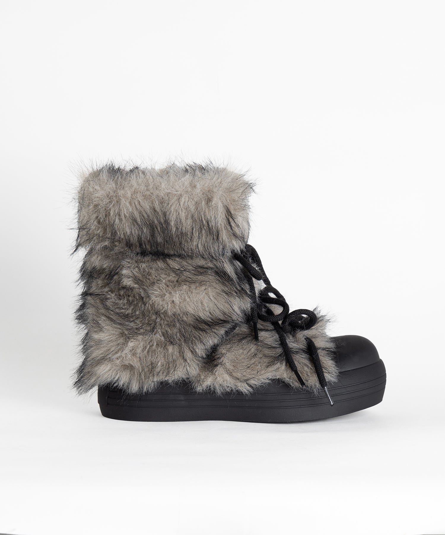 【 ２color 】ボリュームフェイクファーブーツ ／ volume fake fur boots