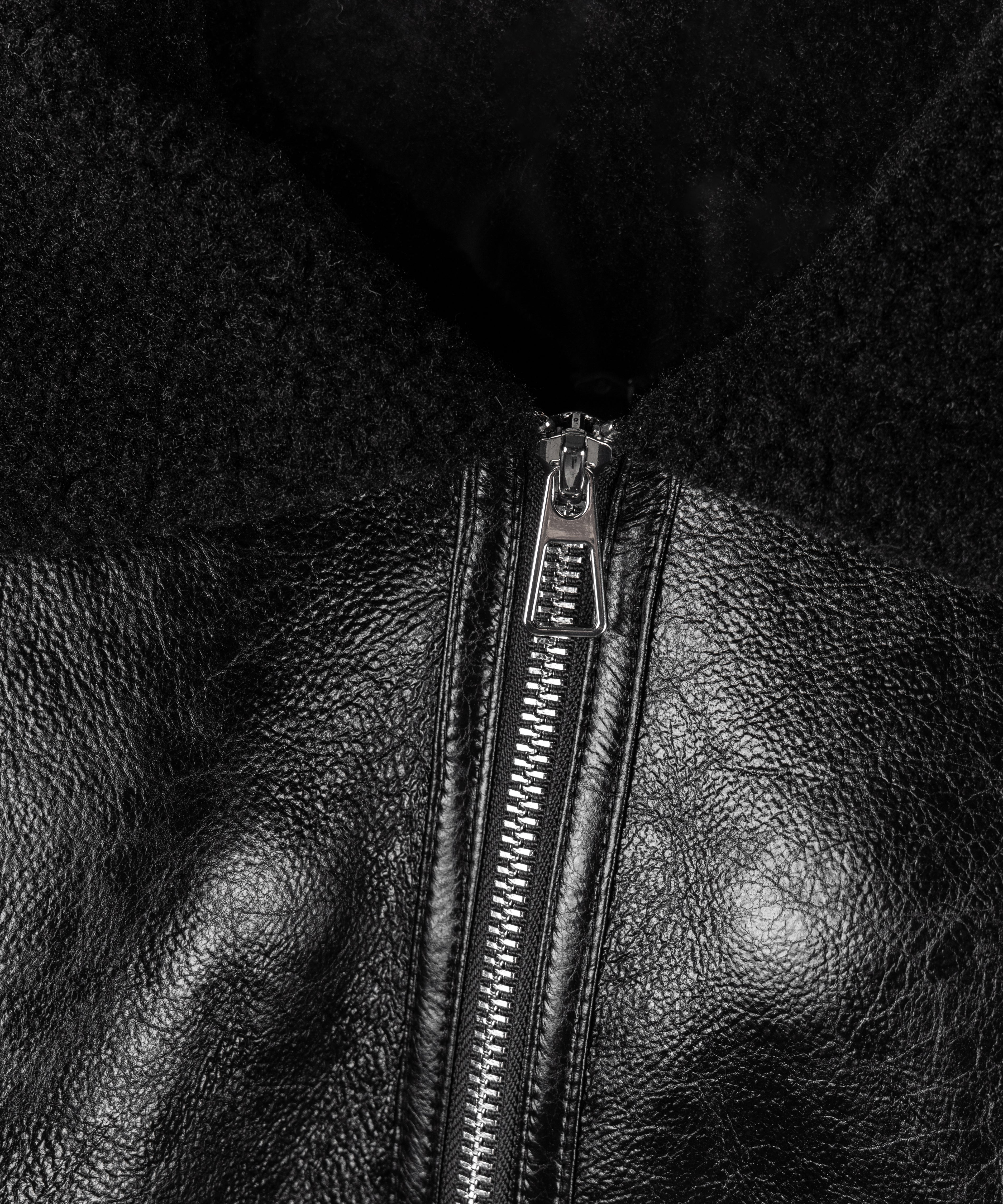 アウトポケットヴィンテージレザーボアムートンオーバージャケット ／ outpocket vintage fake leather boa mouton over jacket