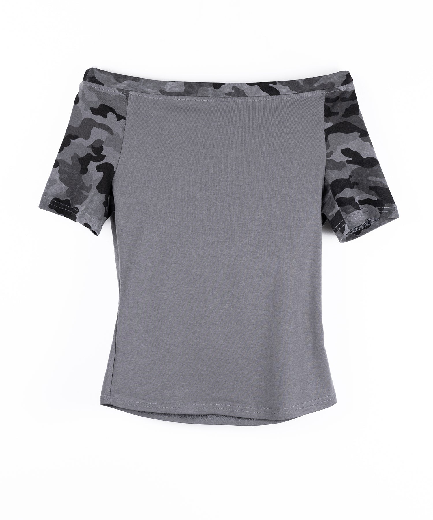 半袖ヴィンテージカモフラロゴオフショルTシャツ ／ short sleeve vintage camouflage logo off-shoulderT-shirt
