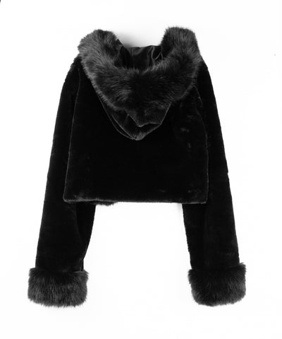 フェイクファーフードレディーショートコート ／ fake fur hoodec lady short coat
