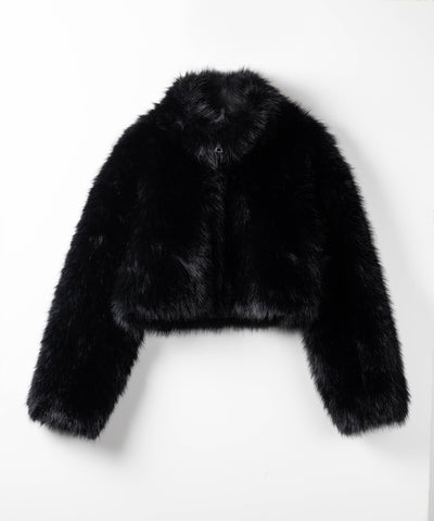 ジップアップスタンドカラーショートフェイクファーコート ／ zip up stand-collar short fake fur coat