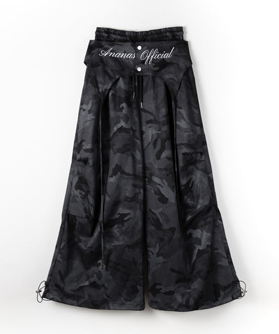 ロゴガーターカモフラタックワイドパンツ ／ logo garter camouflage tuck wide pants