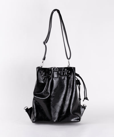 【 ２WAY 】フェイクレザースタッズポケット巾着ショルダーバッグ ／ ( 2WAY ) fake leather studs pocket drawstring shoulder bag
