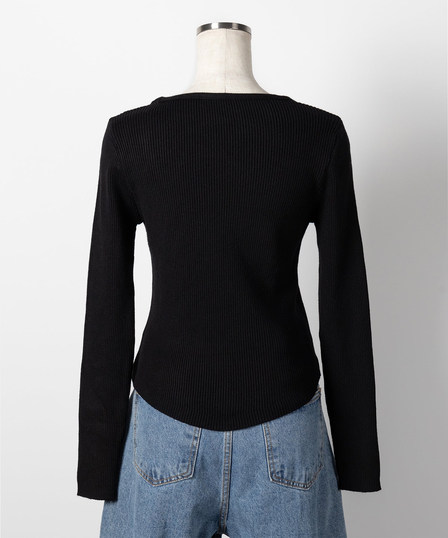 【 ２color 】カットアウトビットデザインリブニット