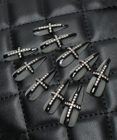 シルバーストーンクロスラインブラックシアースティレットネイルチップ／silverstone cross line black sheer stiletto nail tips