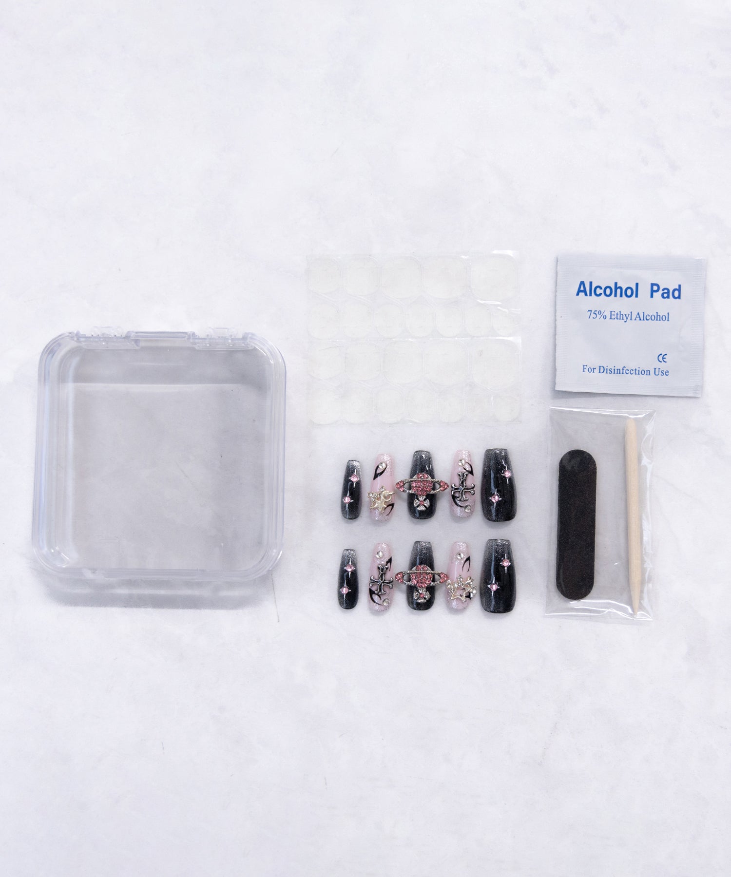 プラネットクロスピンクブラックマグネットネイルチップ／planet cross pink black magnet nail tips