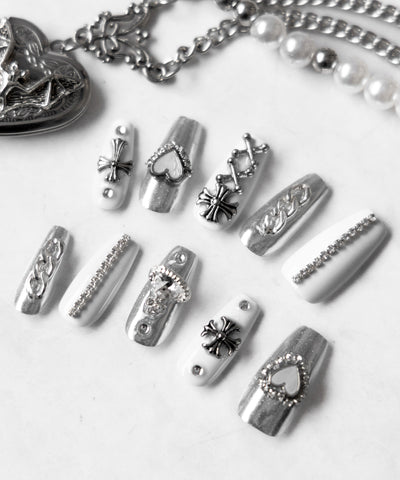 【 限定先行販売 】heart cross white silver bijou nail tips