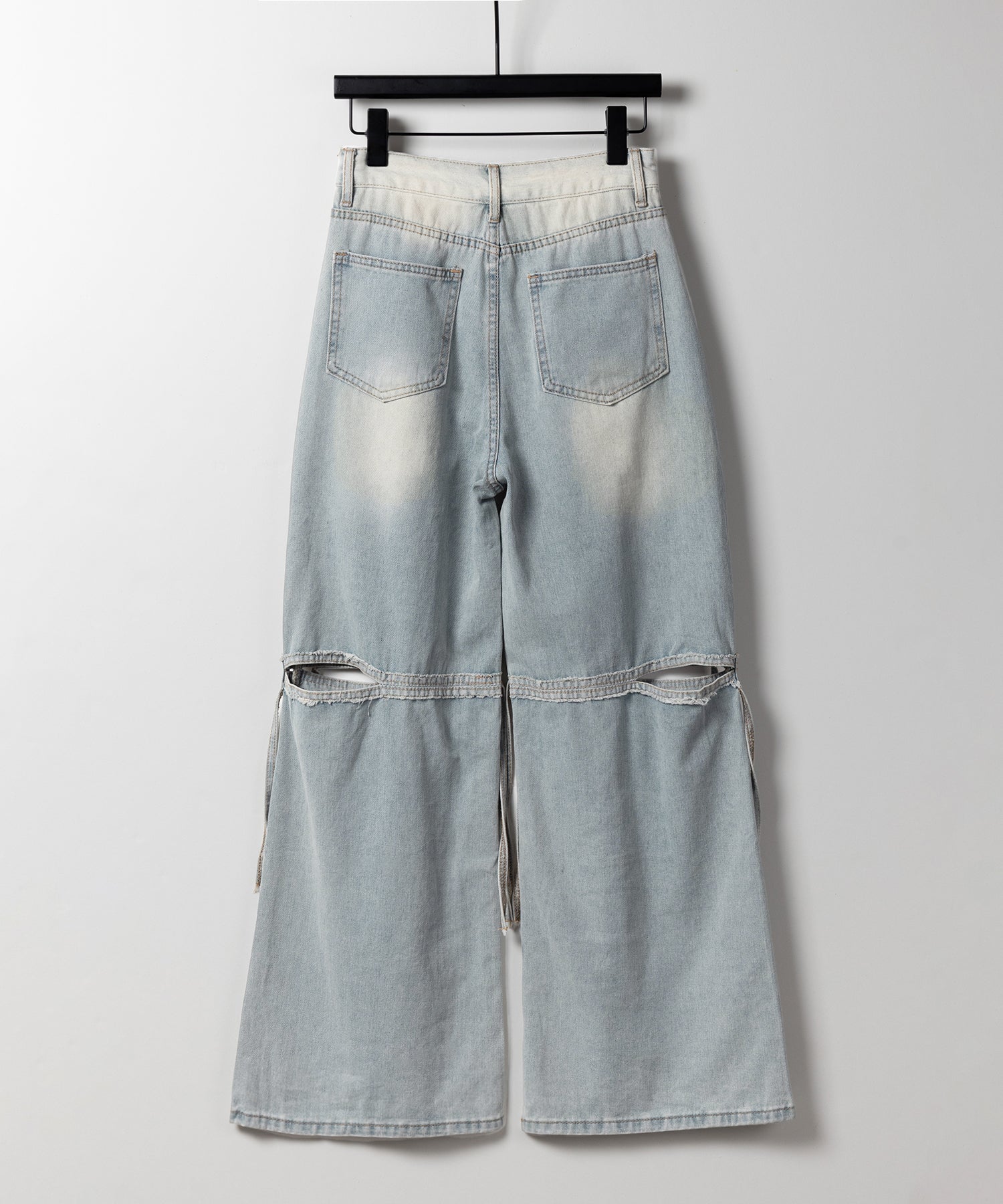 【 ４size ／ ２color 】カットアウトストラップヴィンテージルーズデニム ／ cutout strap vintage loose denim