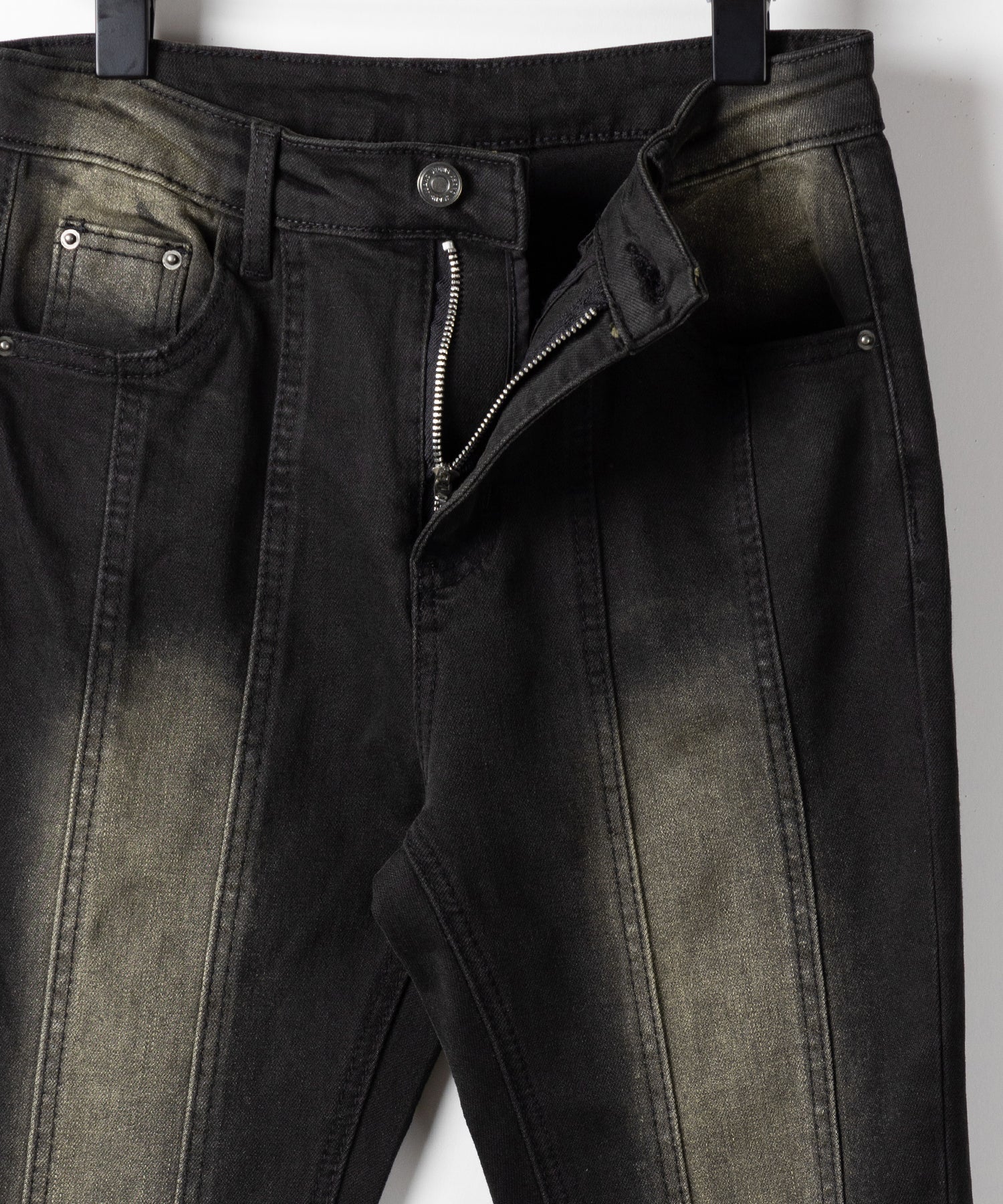 【４size 】ヴィンテージライクストレッチブラックフレアデニム ／ vintage like stretch black flare denim