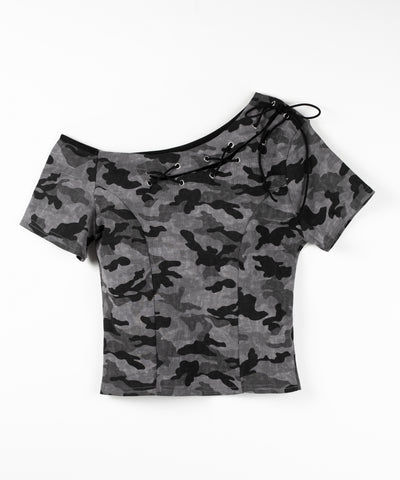 ヴィンテージカモフラカットアウトレースアップワンショルＴシャツ　／ Vintage camouflage cutout laceup one shoulder T-shirt