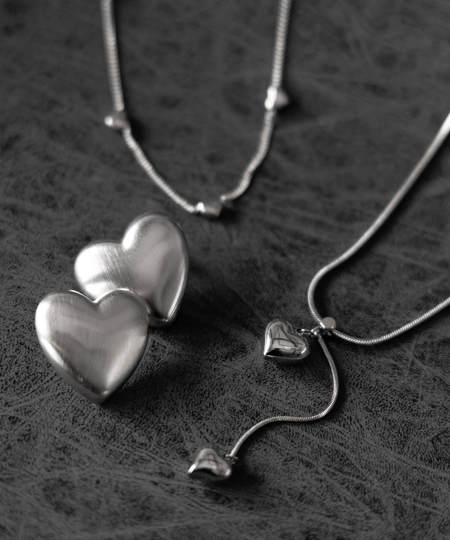 ボリュームシルバーハートピアス ／ VOLUME SILVER HEART PIERCE
