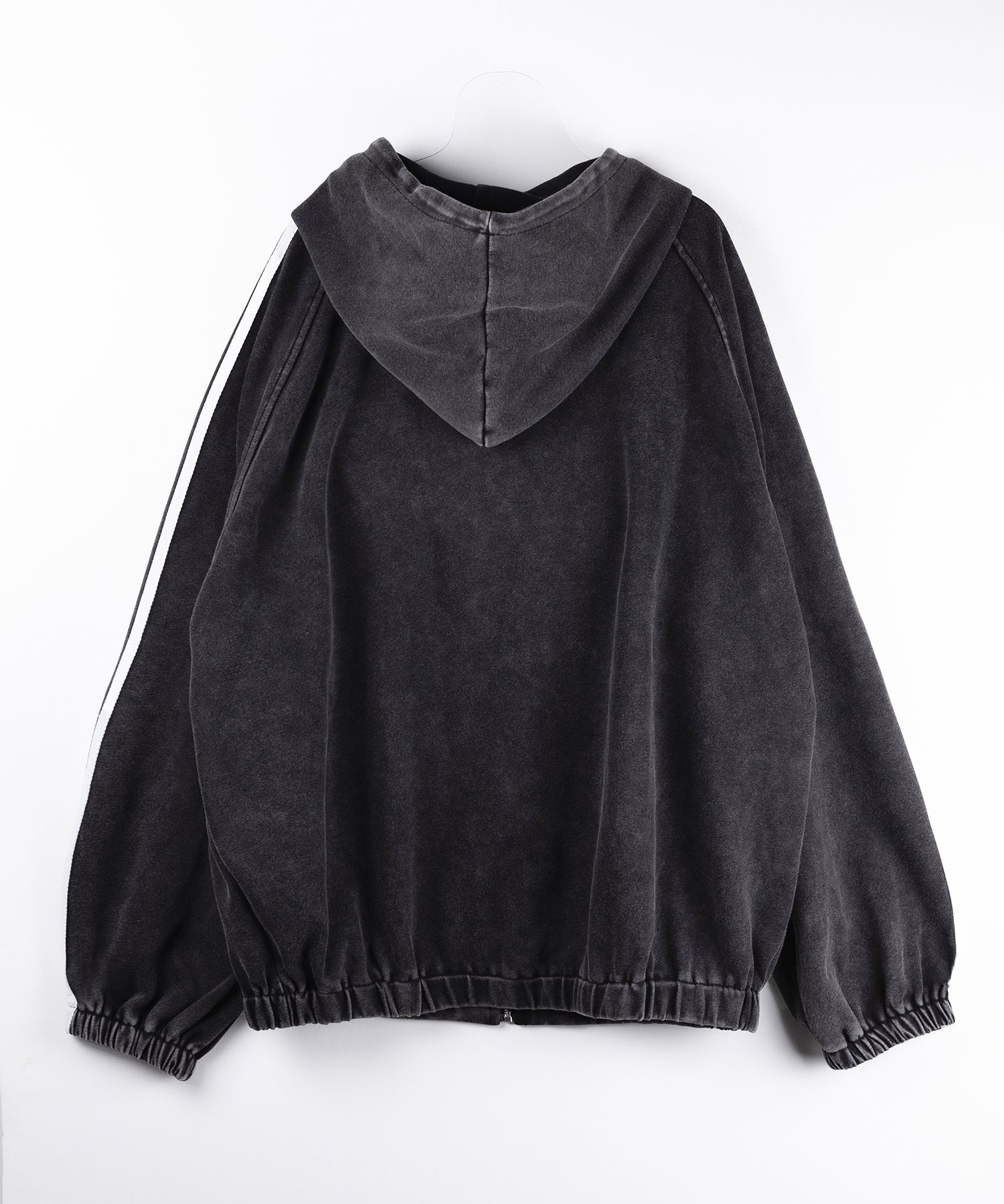 ピグメントヴィンテージ加工サイドラインジップアップパーカー ／ Pigment vintage side line zip-up hoodie