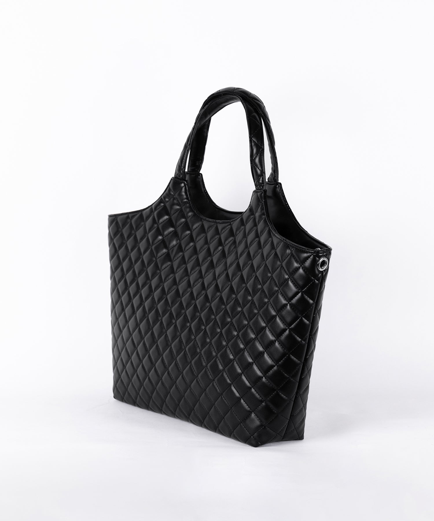 【 A4収納可 】フェイクレザーキルティングトートバッグ ／ fake leather quilted tote bag