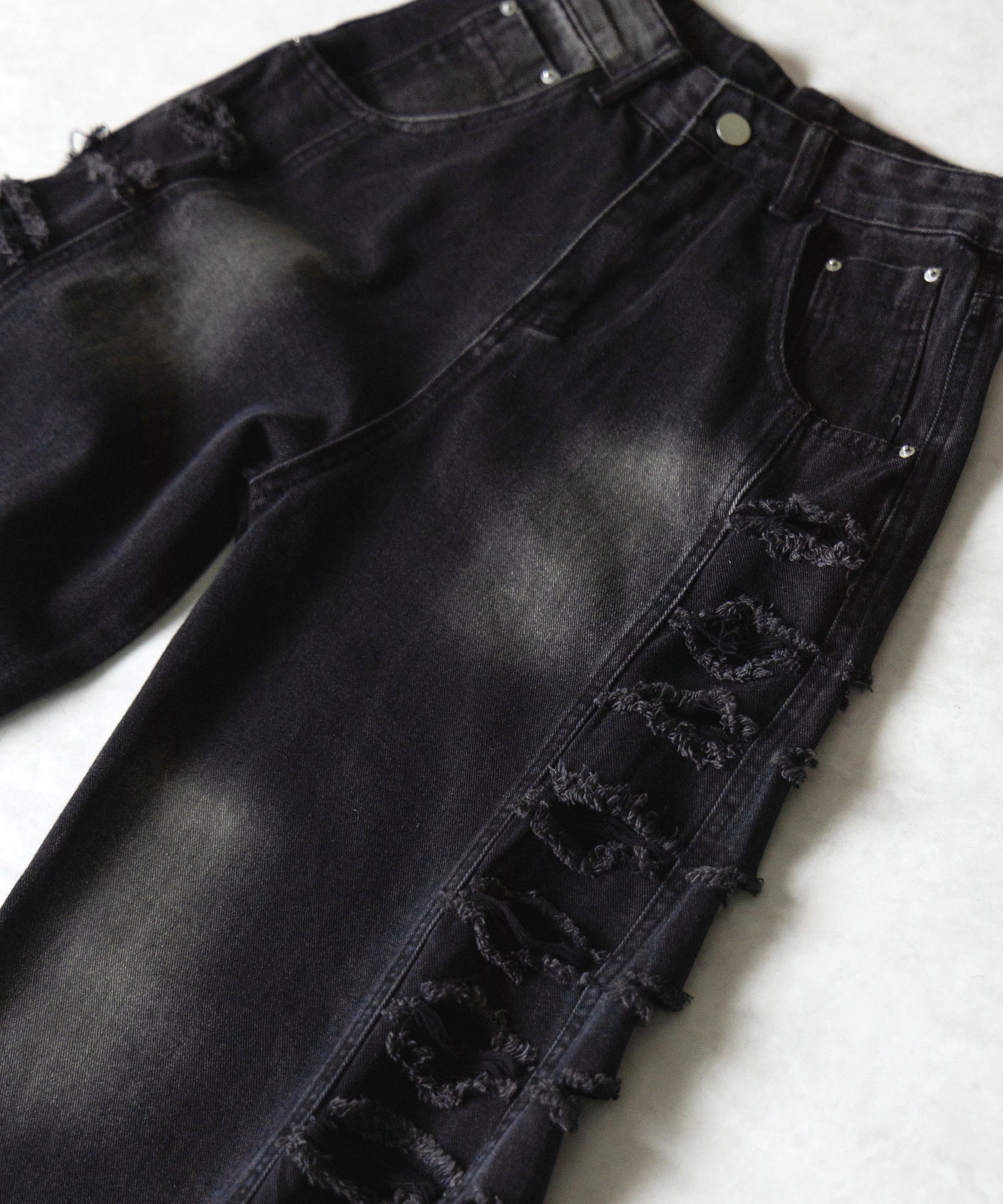 【 ４size 】ヘビークラッシュサイドダメージブラックヴィンテージデニム ／ heavy crush side damage black vintage denim