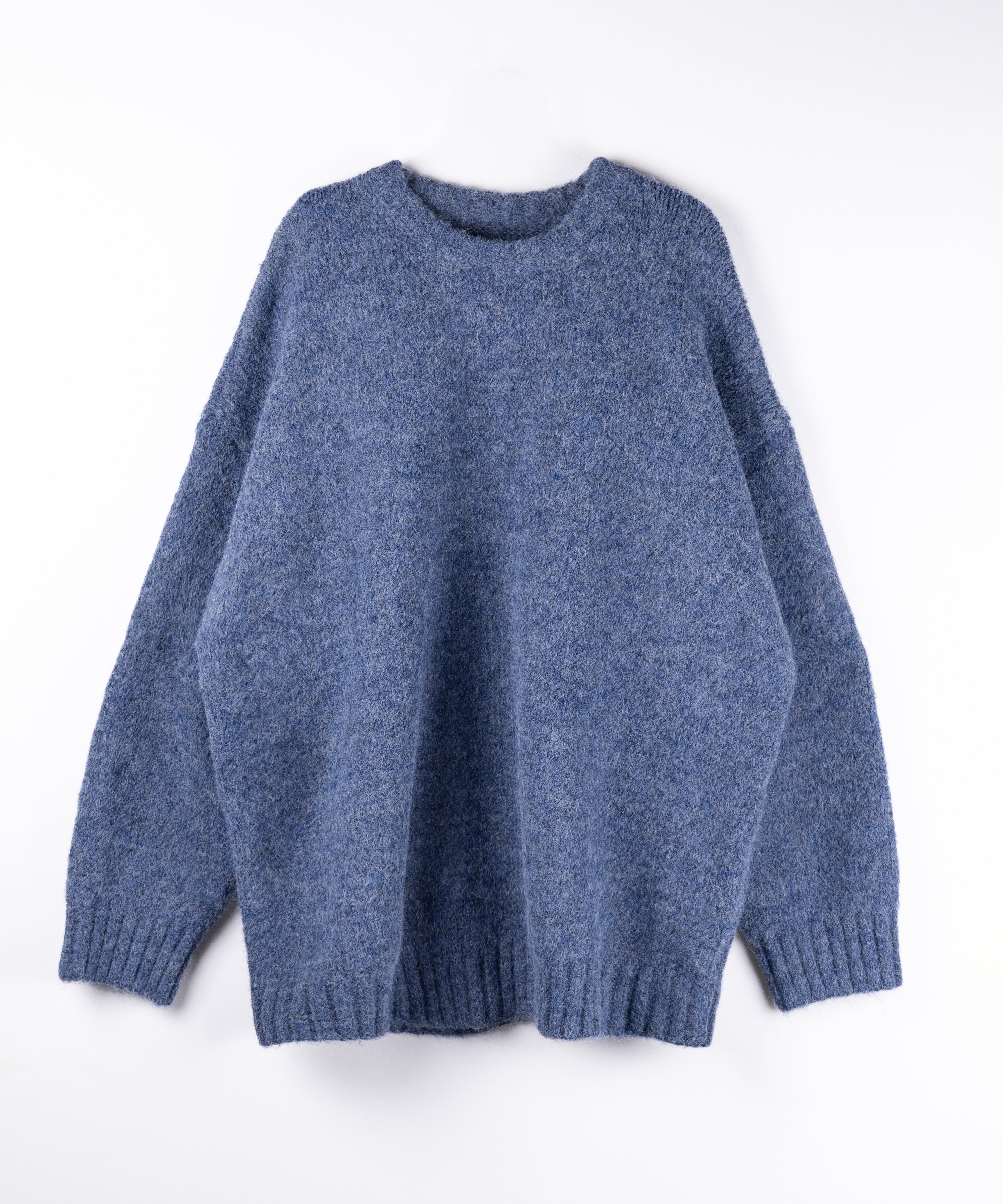 オーバーサイズフラッフィーニットプルオーバー ／ oversize fluffy knit pullover