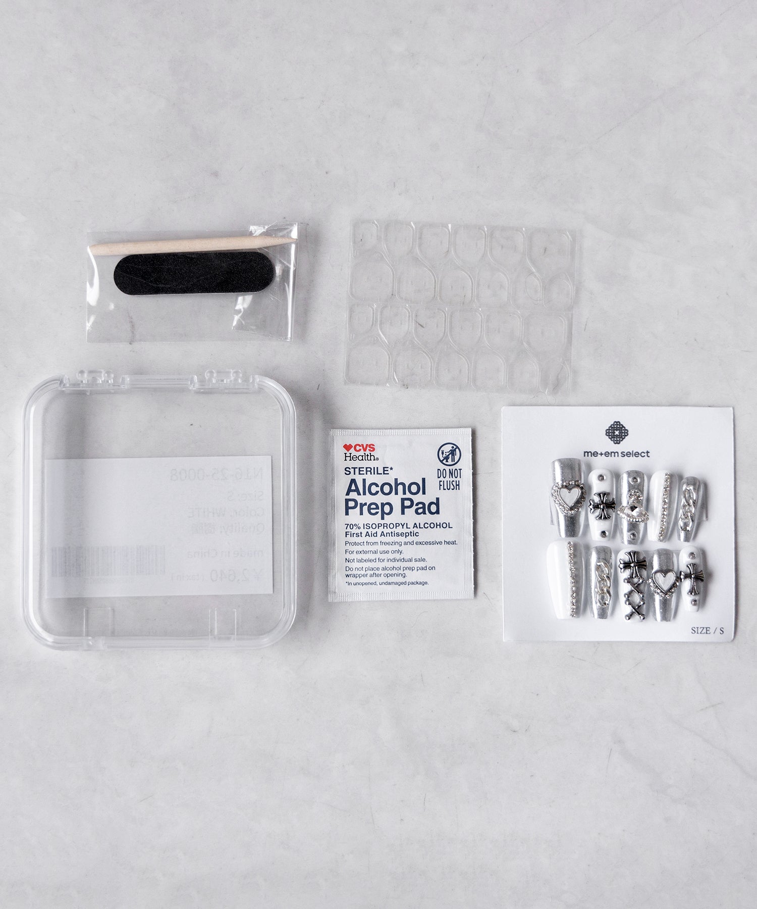 【 限定先行販売 】heart cross white silver bijou nail tips