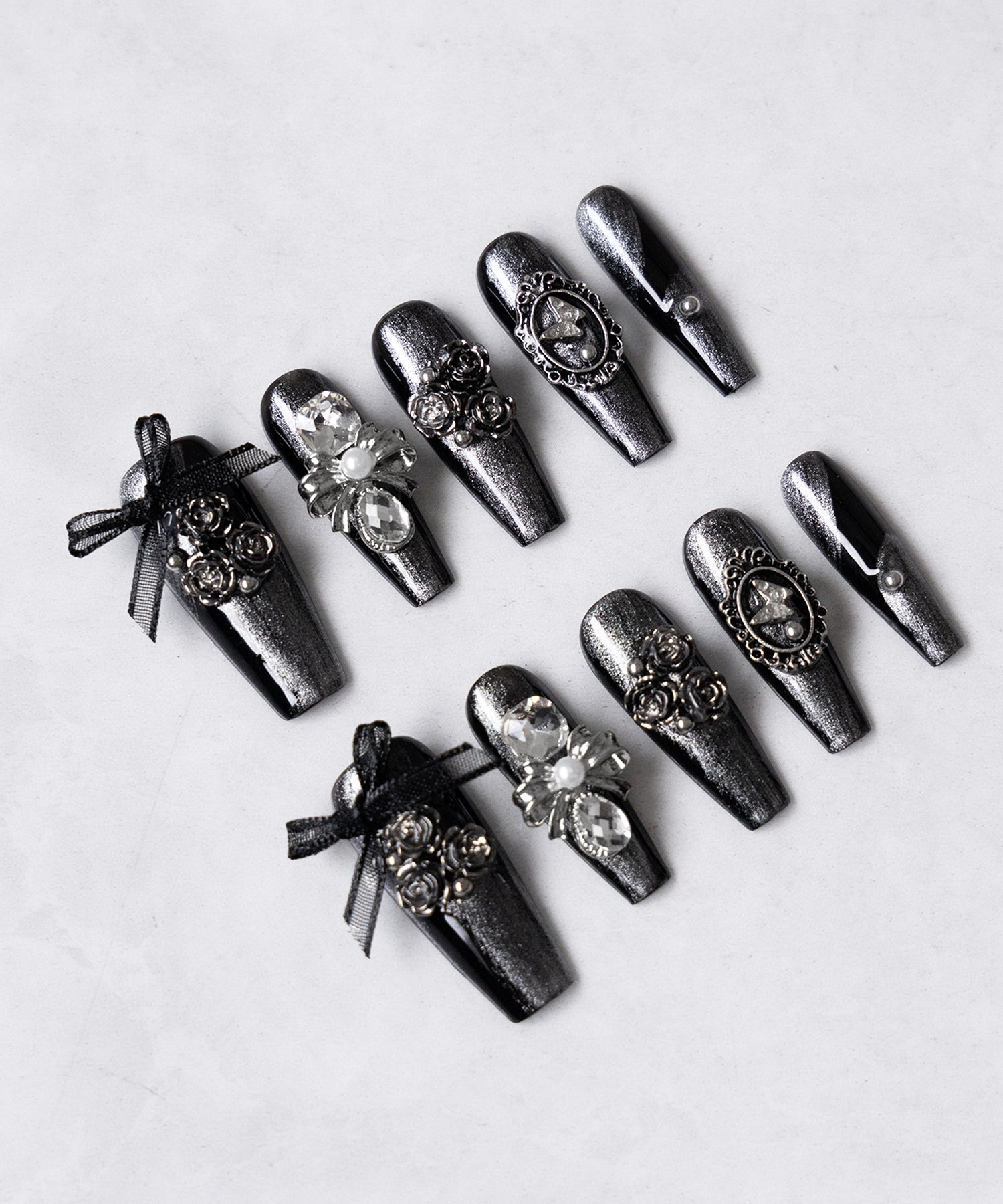カメオリボンメタリックブラックロングネイルチップ ／ cameo ribbon metallic black long nail tips
