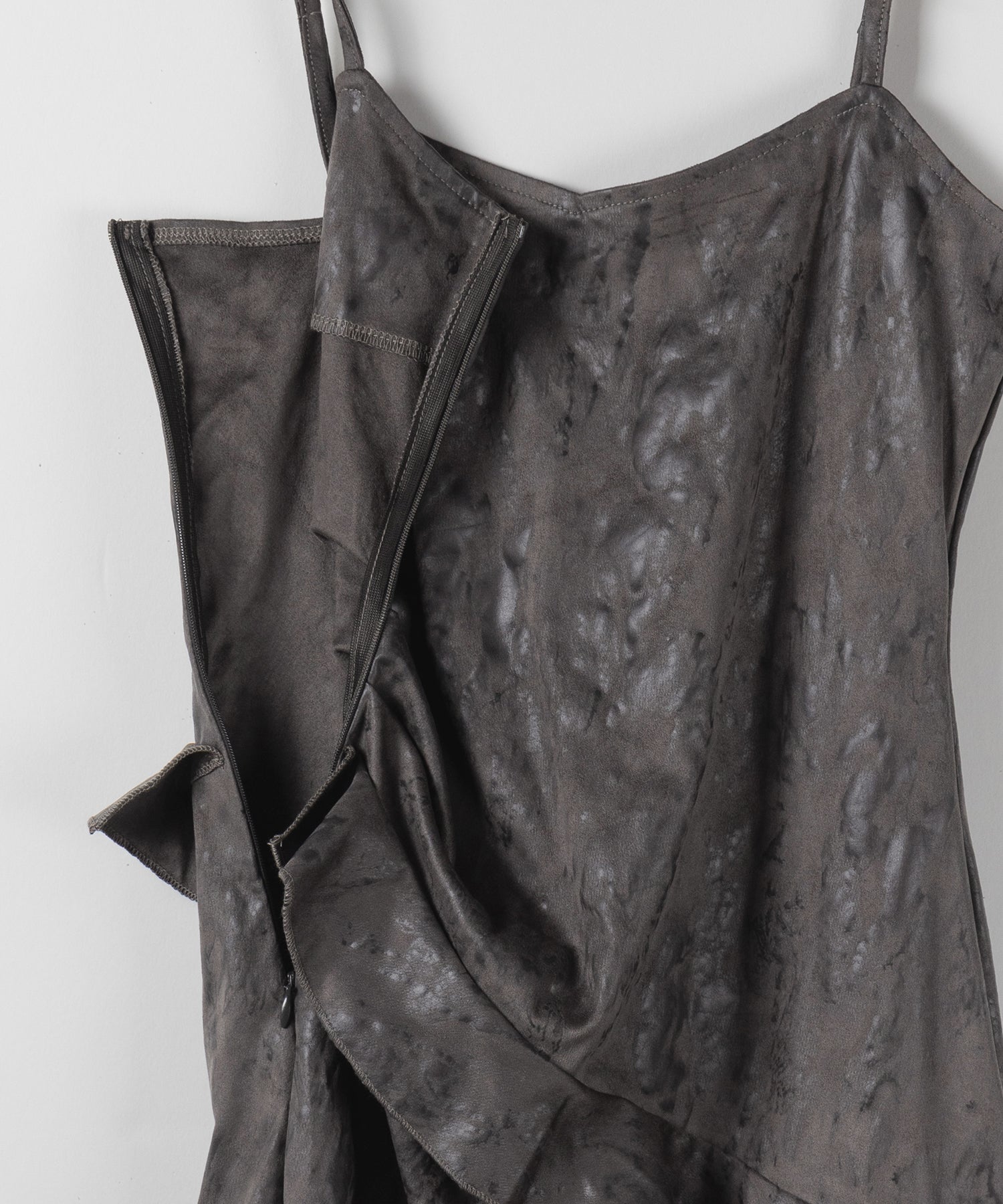 【 ２color 】ヴィンテージスエードアシンメトリーフリルキャミワンピース ／ vintage suede asymmetry frill cami onepiece