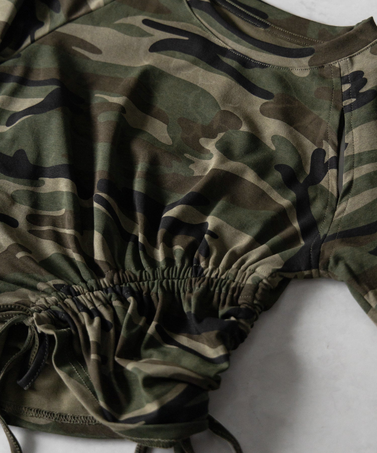 サイドシャーリングカモフラミリタリートップス ／ side shirring camouflage military tops