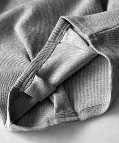 【 2color 】オフショルダーショートスウェットライクトップス ／ off shoulder short sweat like tops