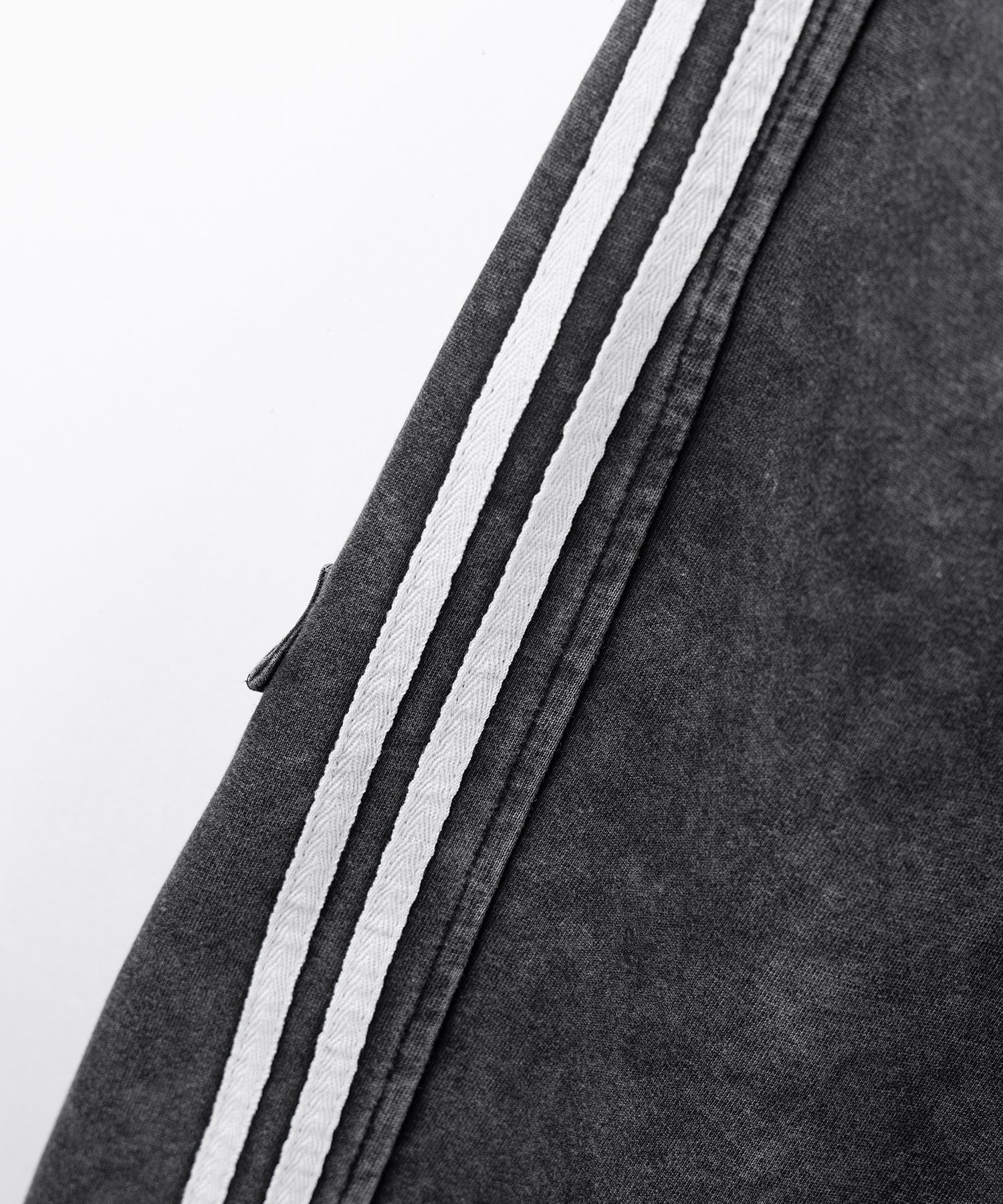【 裾絞り可能２WAY 】サイドラインピグメントワイドカーゴスウェットパンツ ／ sideline pigment wide cargo sweatpants